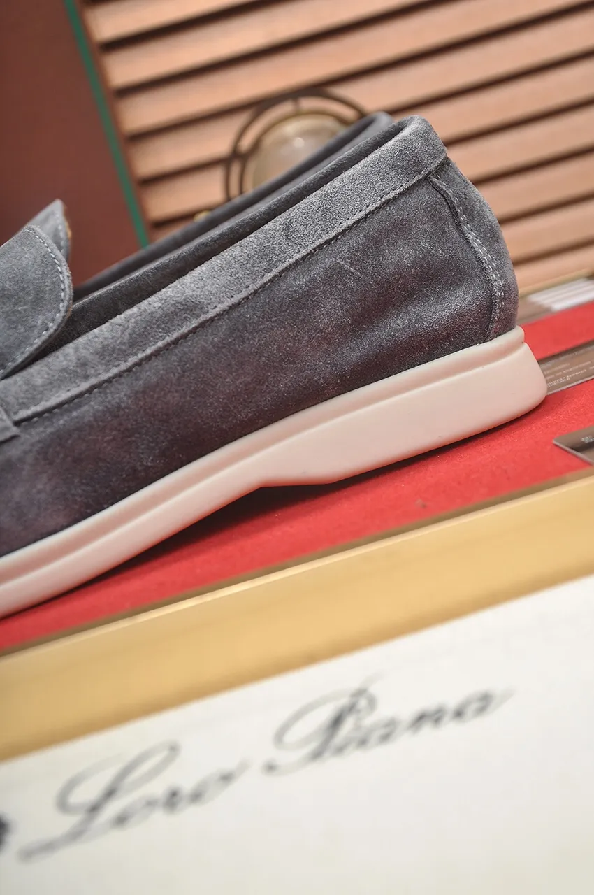 Men's shoes 💰400💶[𝐥𝐨𝐫𝐨 𝐏𝐢𝐚𝐧𝐚] [Couple model] High-end quality, affordable price, LP classic loafers, Italian treasure brand, the only brand that can match Hermès! Only after wearing it do we know that we can’t live up to our feet. Women’s code: 35-40 (customized sizes 34, 41, 42 are non-returnable) Men’s code: 38-44 (customized 45, 46, 47, 48 are non-refundable) Fabric: Customized imported cashmere Lining: Customized imported fetal cowhide Foot: Imported benzene-dyed calfskin Outsole: Exclusive original glass rubber outsole